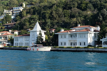 Fototapeta na wymiar View of the Asian side of Istanbul from the Bosphorus