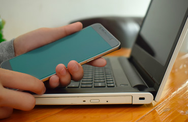 
Cleaning
Smart phone
Look and clean.