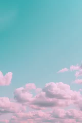 Fotobehang Turquoise Esthetische mooie turquoise lucht met roze wolken en lege ruimte. Minimaal creatief concept van engelenparadijs
