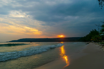 Fototapeta na wymiar A beautiful sunset from the Long Set Beach, Koh Rong, Cambodia