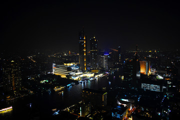 Obraz premium Thailandia, Bangkok - 11 january 2019 - Bangkok at night