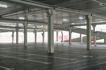 Empty car parking at the hypermarket. no buyers