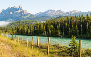 Fototapeta na wymiar bow river, Banff national Park, alberta, canada