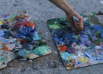 artist with palette