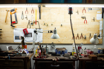 Jewelry grinding work table, jewelry grinding work