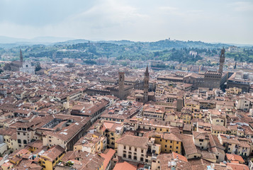 Fototapeta na wymiar Aerial view of the historic center of Florence