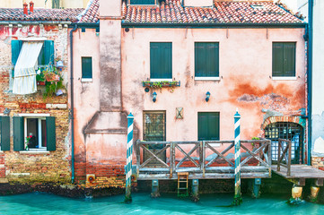 Fototapeta na wymiar Old Rustic Venetian Building