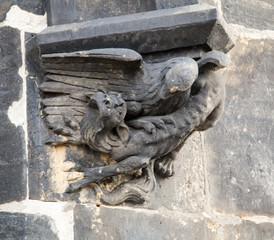 Detailaufnahme von Ornamenten an Gebäuden hergestellt aus Sandstein.