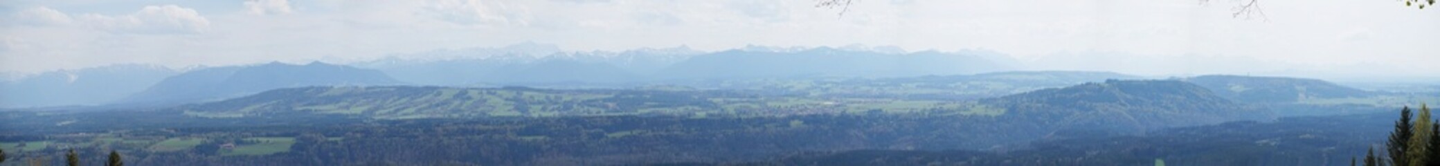 Großes Panorama vom Hohenpeißenberg
