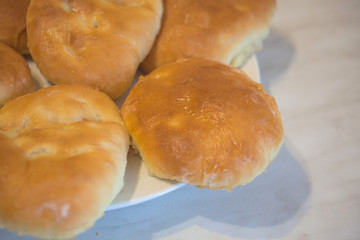 baked pasties with apples