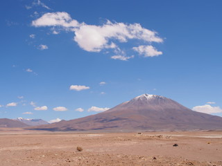 Fototapeta na wymiar Morning, mountains and clouds, Altiplano, Bolivia