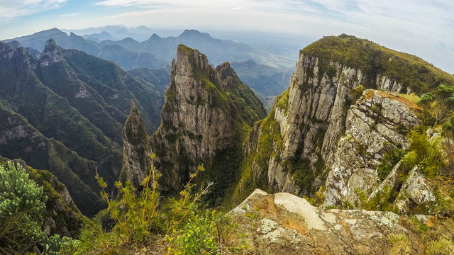 Funil canyon in Bom Jardim da Serra - SC. Beautiful canyon with green cliffs in Serra Catarinense, Brazil