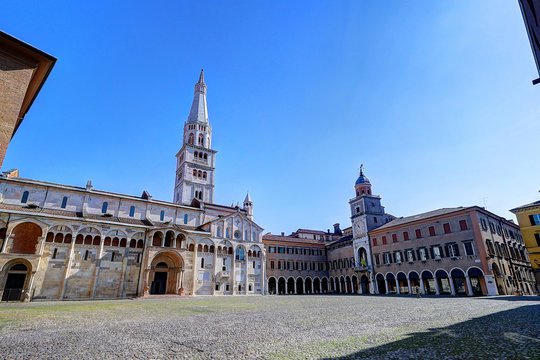 Modena, piazza grande square, touristic place with Ghirlandina tower and romanic cathedral, emilia romagna, Italy