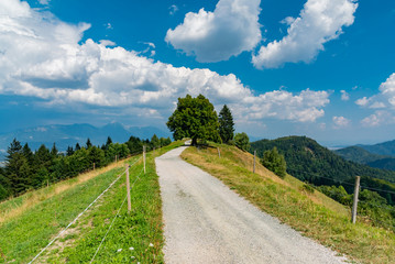 Slovenia: Jamnik, a fairytale church