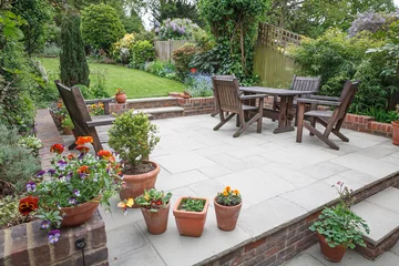 Gordijnen Harde landschapsarchitectuur, nieuwe luxe patio en tuin, VK © Paul Maguire