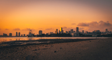sunset sky city sun cloud horizon summer miami dusk silhouette cityscape buildings panorama downtown florida © Alberto GV PHOTOGRAP