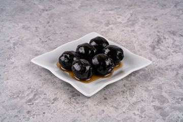 Walnut dessert