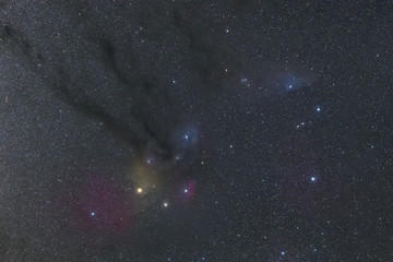 アンタレス周辺のカラフルな星雲