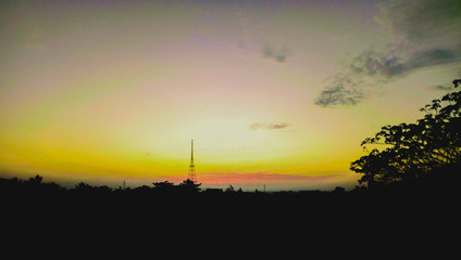 Obraz premium sunset in the city