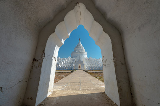  White pagodas Pahtodawgyi Paya temple , Sagaing Region, Myanmar