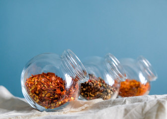 Storage of fresh spices in glass jars