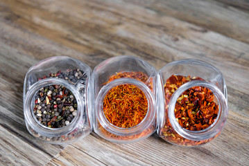 Glass jars that are convenient for storing natural spices