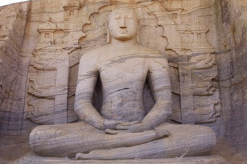 Fototapeta na wymiar statue of buddha in Polonnaruwa, Sri Lanka 