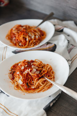 spaghetti with tomato sauce