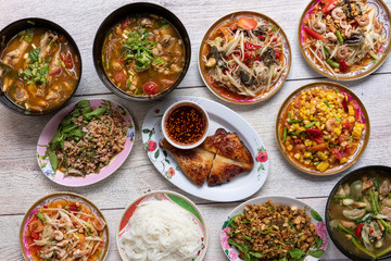 Fototapeta na wymiar Thai Mixed Food Dishes 