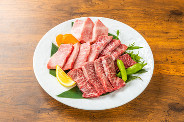 和牛で焼肉　Japanese style luxury grilled beef