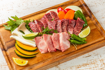和牛で焼肉　Japanese style luxury grilled beef