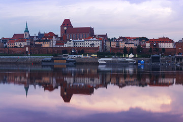 Fototapeta premium view of the old Polish town of Torun at dawn