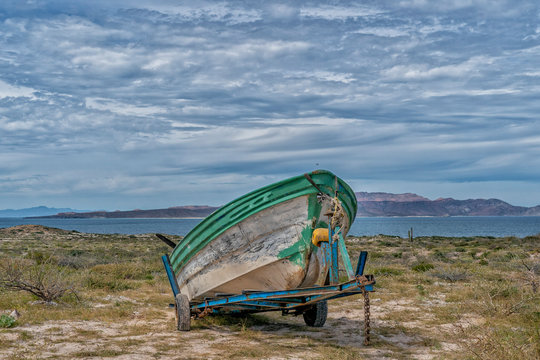 fisherman boat in Baja california sur cerralvo island panorama