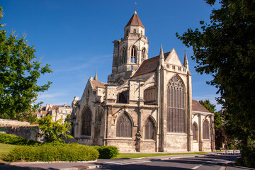 Fototapeta na wymiar Vieux St-Etienne in Caen in der Normandie in Frankreich