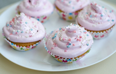 cupcakes with icing