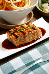 Salmon con salsa de soja