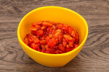 Baked kidney with tomato and pepper