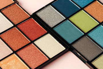 Make up colorful eyeshadow palettes