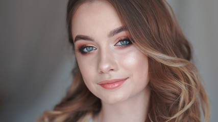 Fototapeta premium Beautiful 16 year old girl with beautiful makeup.