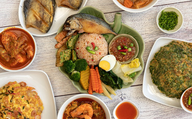 Khao Khluk Ga-Pi Thai Food 