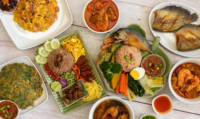 Khao Khluk Ga-Pi Thai Food 