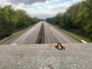 Die Entschleunigung der Autobahnraupe (auch als Video verfügbar) / the deceleration of the...