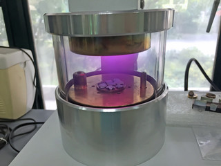 Gold coating by sputter coater for scanning electron microscope 