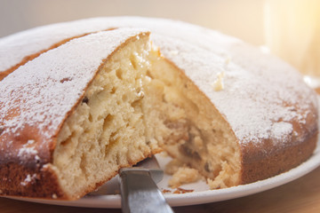 diet round cake with icing sugar