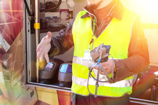 respirator for respiratory protection in the hands of the worker