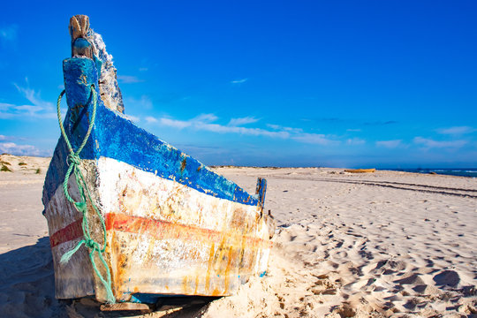 Bateau sur la plage_3