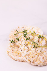 Rice cakes with thyme