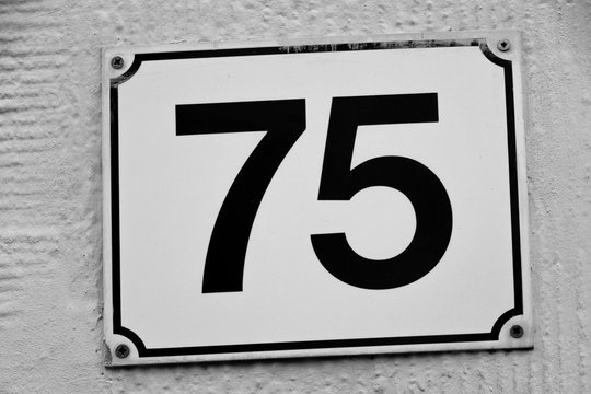 Hausnummer 75