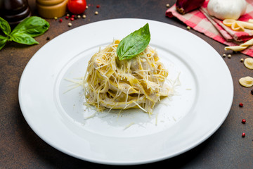 fettuccine pasta with cream sauce and Parmesan