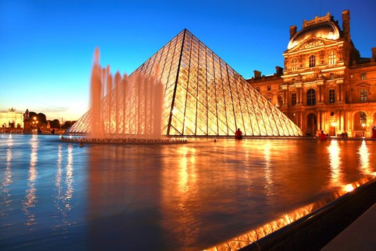 Paris , France : june  20 ,2017 : The Louvre is the world's largest museum and a historic monument located on the center  of city